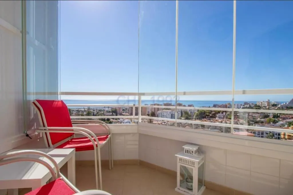 Atico Con Vistas Panoramicas En Torremolinos Apartment